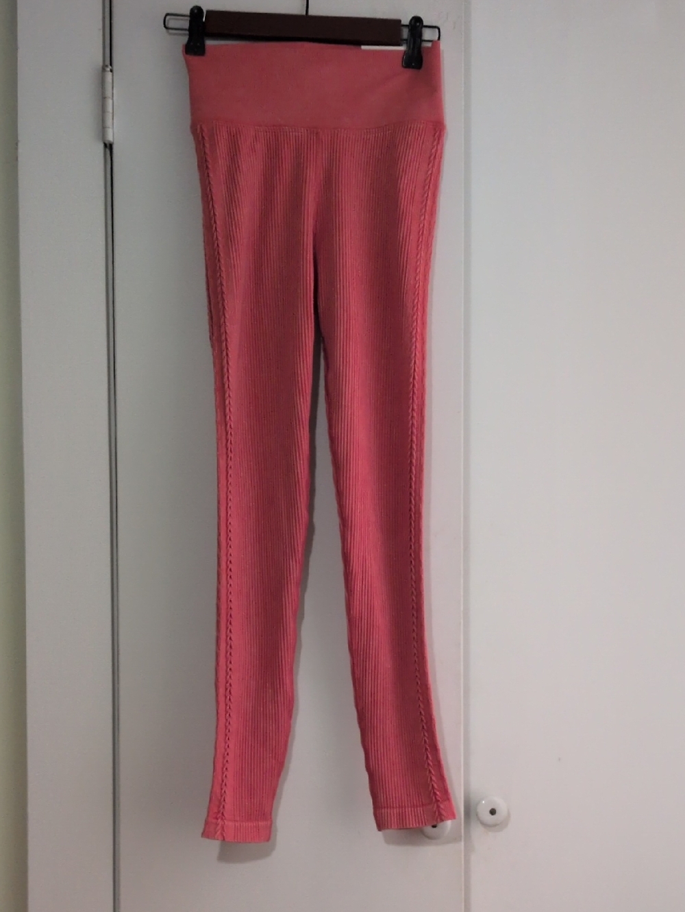 Ribbed High-Waist Leggings in Coral Pink